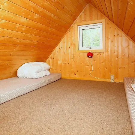Two-bedroom Holiday In 10 * Laeso